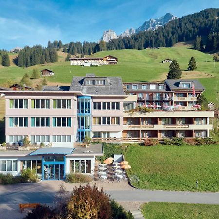 Ferien- Und Familienhotel Alpina Adelboden Exterior foto