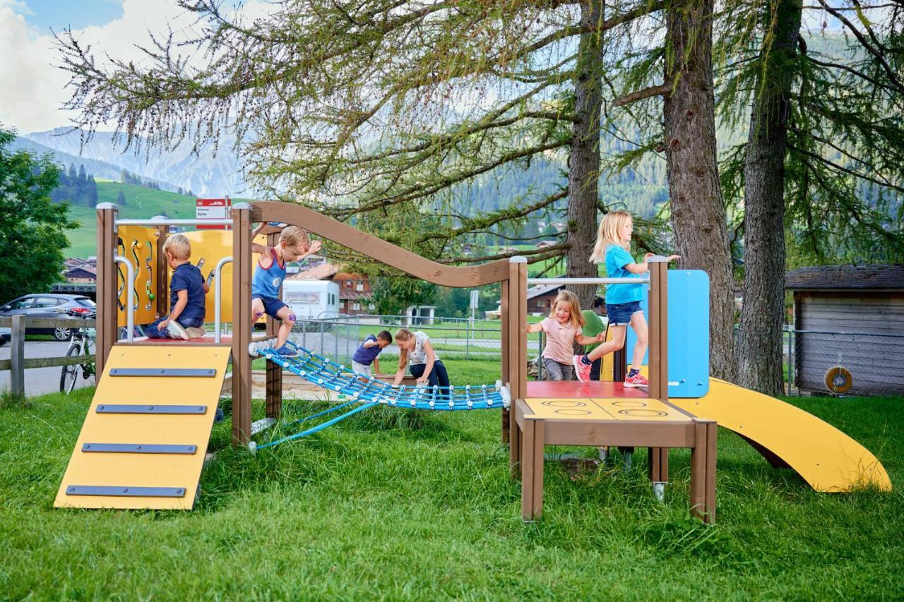 Ferien- Und Familienhotel Alpina Adelboden Exterior foto