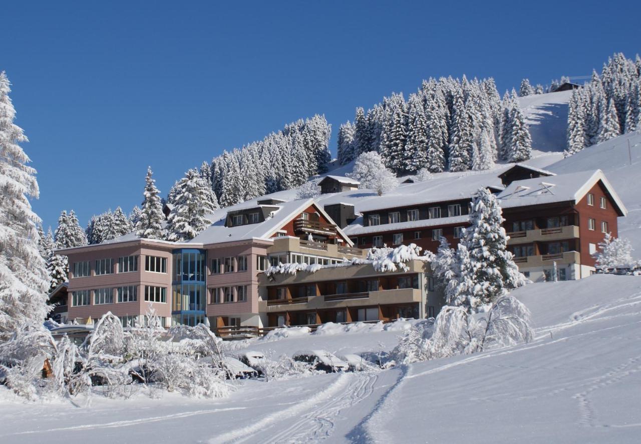 Ferien- Und Familienhotel Alpina Adelboden Exterior foto